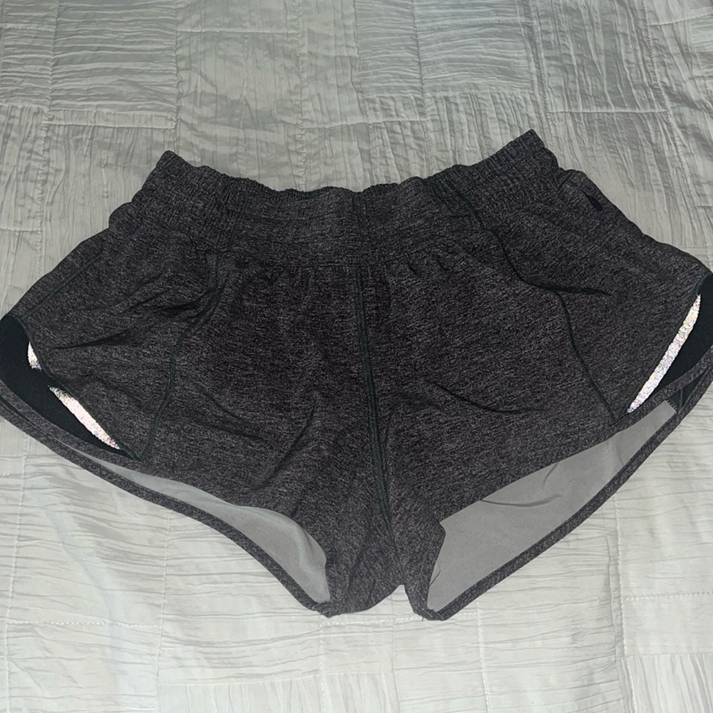 Lululemon low-rise Hotty Hot shorts